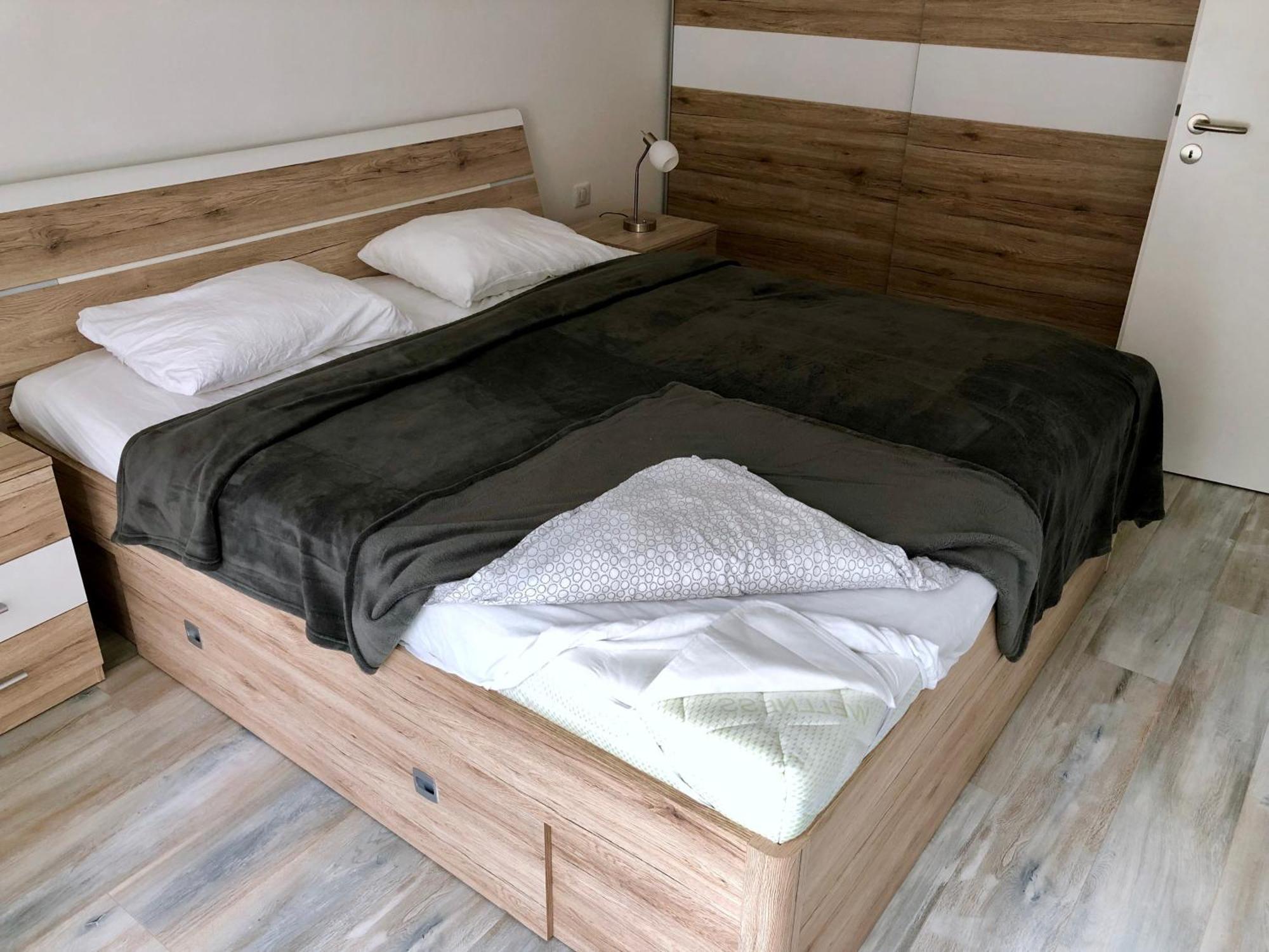 Apartament Beerhouse - Stein Bratysława Zewnętrze zdjęcie